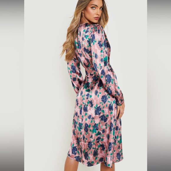 Boohoo Floral Print Satin Wrap Midi Dress - Picture 2 of 8